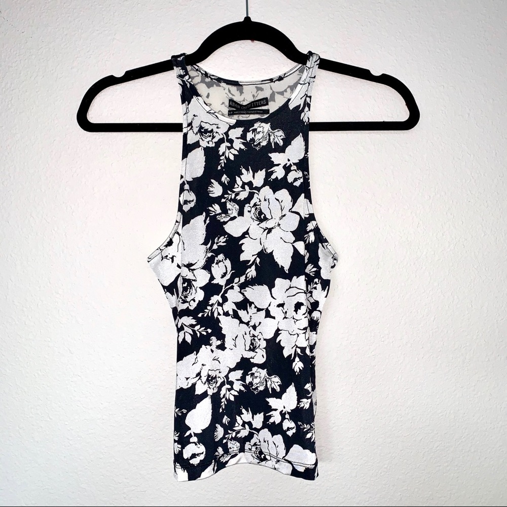🖤URBAN OUTFITTERS FLORAL TANK TOP🖤